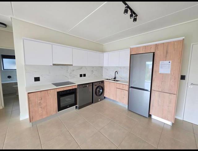 2 BEDROOM PROPERTY TO RENT IN MOOIKLOOF